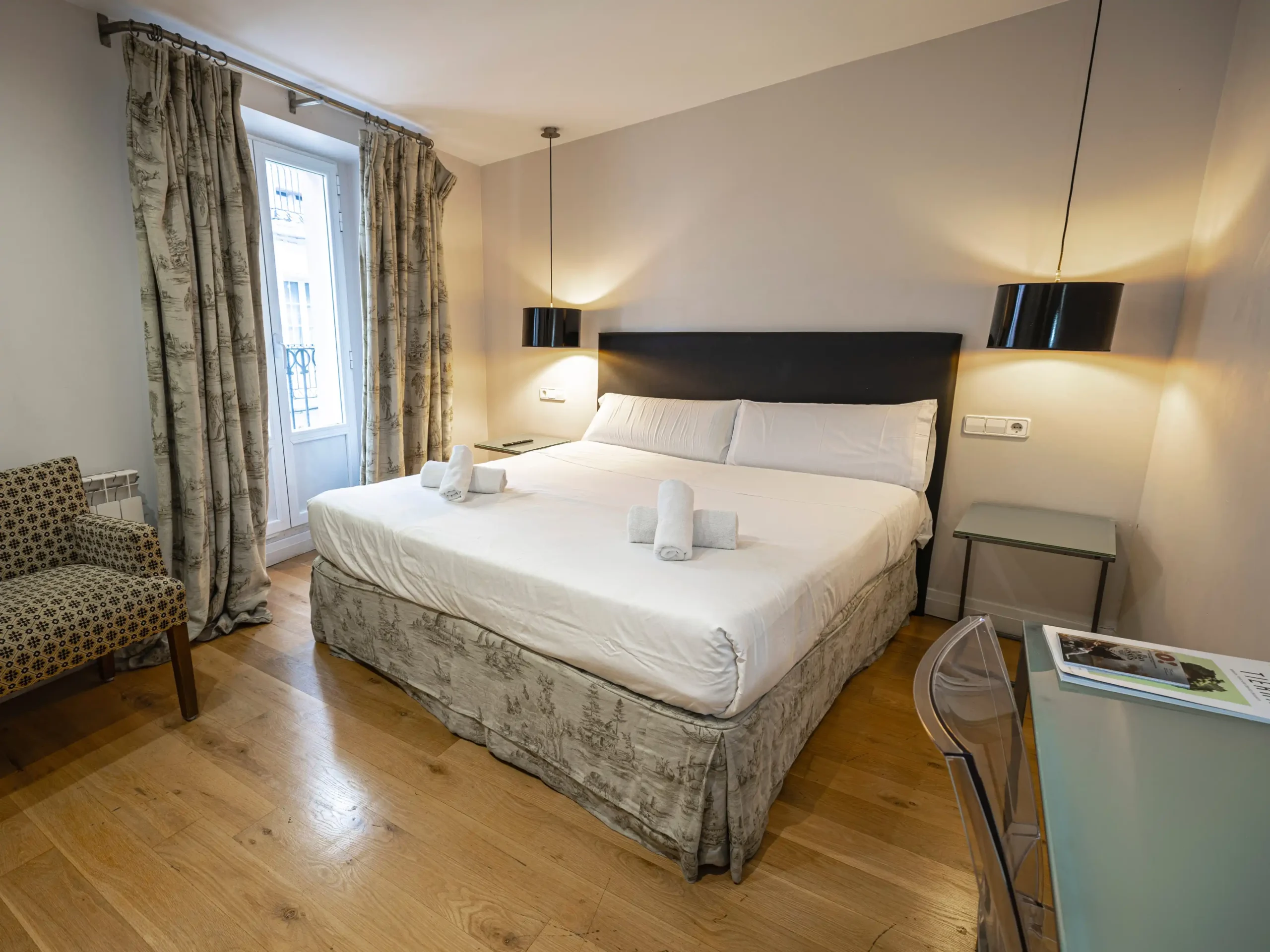 Habitación del Hotel Cuéntame La Puebla en Burgos.