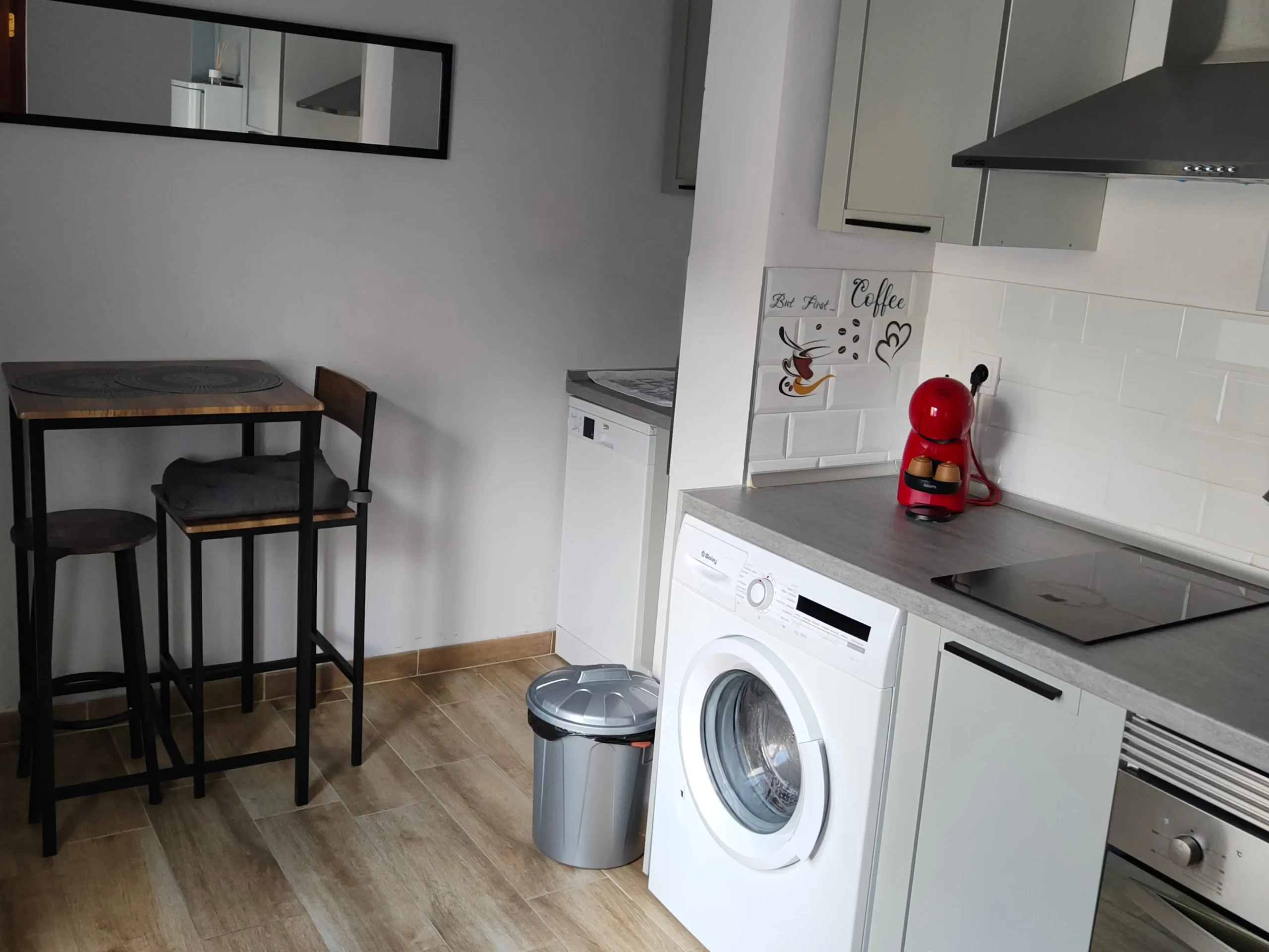 Estancia de uno de los apartamentos del grupo Cuéntame en Burgos.